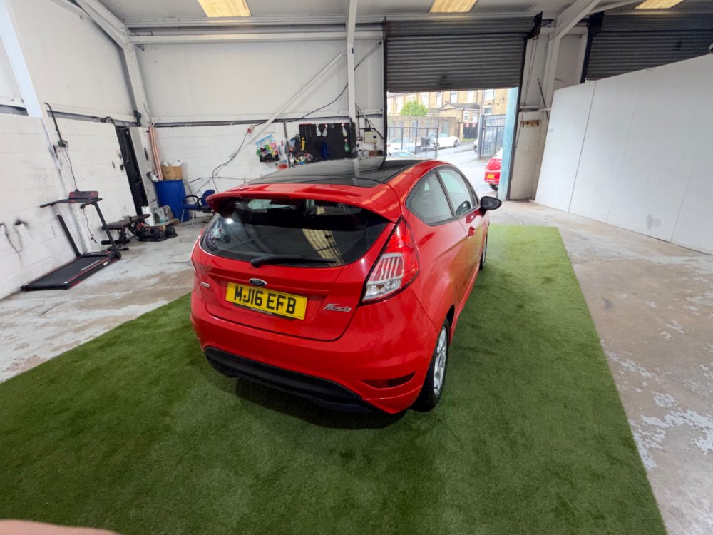 Ford Fiesta 1.0T EcoBoost Zetec S Hatchback 3dr Petrol Manual Euro 6 s/s 140 ps for sale in Dewsbury