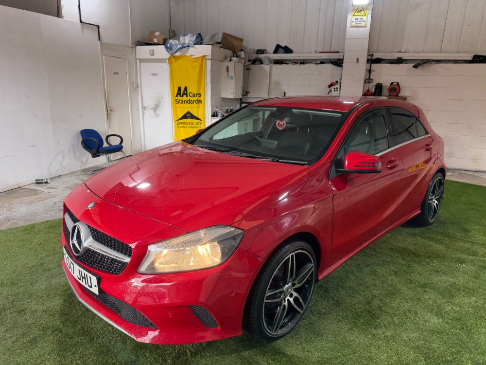 Red Mercedes-Benz A Class 1.5 A180d Sport Executive Hatchback 5dr Diesel 7G-DCT Euro 6 s/s 109 ps