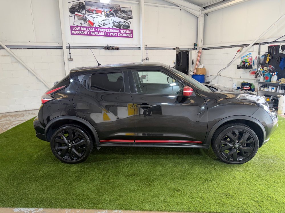 Nissan Juke 1.5 dCi N-Connecta SUV 5dr Diesel Manual Euro 6 s/s 110 ps for sale in Dewsbury