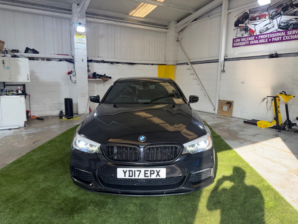 Black 2017 BMW 5 Series 2.0 520d M Sport Saloon 4dr Diesel Auto xDrive Euro 6 s/s 190 ps in Dewsbury