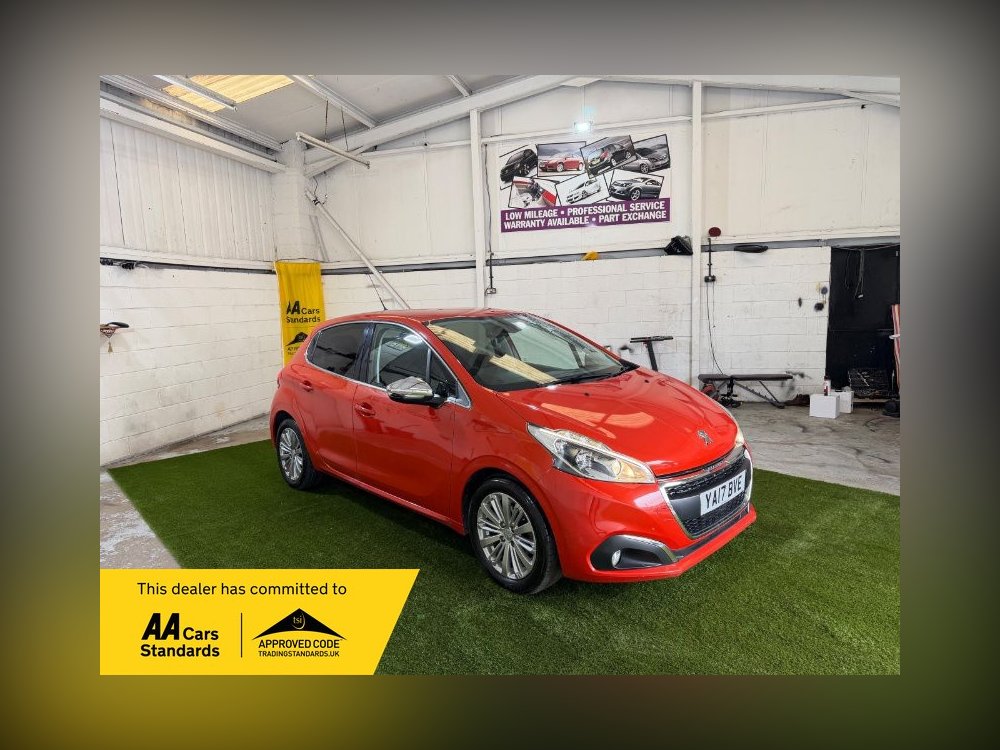 2017 Peugeot 208 Hatchback 1.2 PureTech Allure Hatchback 5dr Petrol Manual Euro 6 82 ps