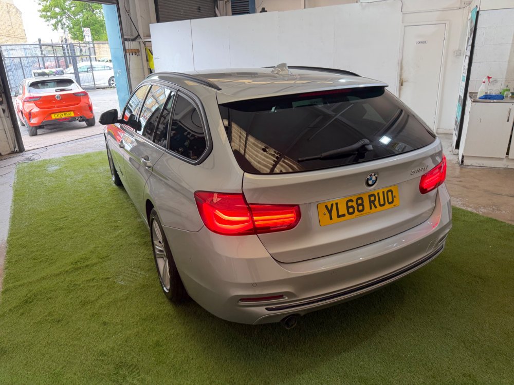 Silver 2018 BMW 3 Series 2.0 318d Sport Touring 5dr Diesel Manual Euro 6 s/s 150 ps in Wan Autos Ltd