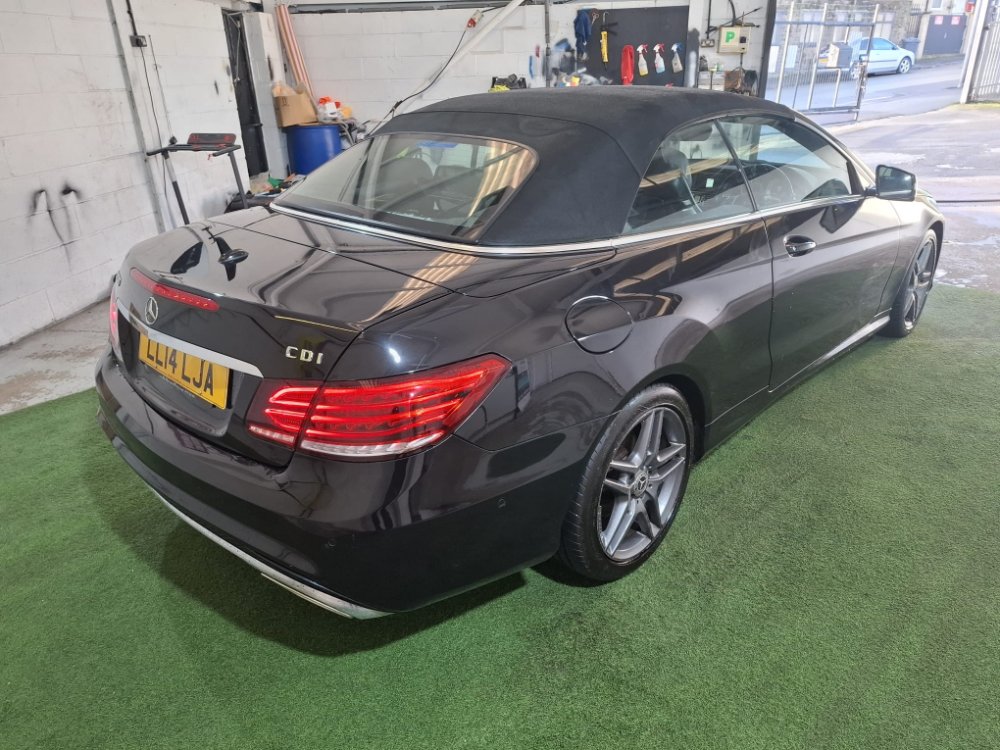 Black Mercedes-Benz E Class 2.1 E250 CDI AMG Sport Cabriolet 2dr Diesel G-Tronic Euro 5 s/s 204 ps