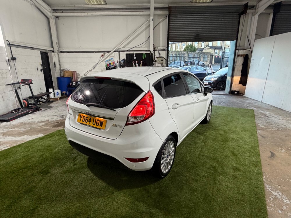 Ford Fiesta 1.0T EcoBoost Titanium Hatchback 5dr Petrol Manual Euro 5 s/s 100 ps for sale in Dewsbury