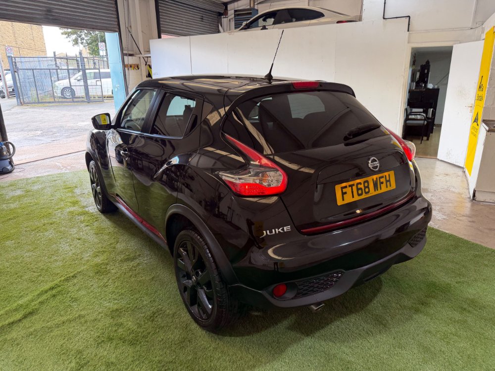 Black 2019 Nissan Juke 1.5 dCi N-Connecta SUV 5dr Diesel Manual Euro 6 s/s 110 ps in Dewsbury