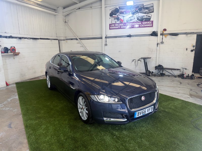 2016 Jaguar XF 2.0d Prestige Saloon 4dr Diesel Auto Euro 6 s/s 163 ps