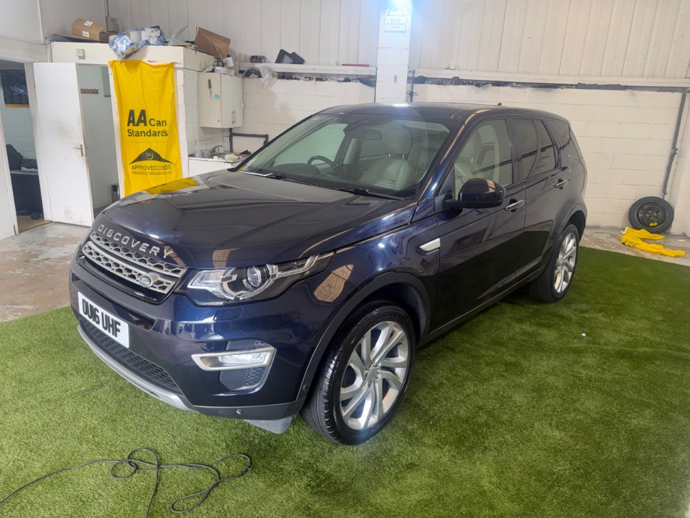 Grey Land Rover Range Rover Velar 2.0 D240 R-Dynamic HSE SUV 5dr Diesel Auto 4WD Euro 6 s/s 240 ps