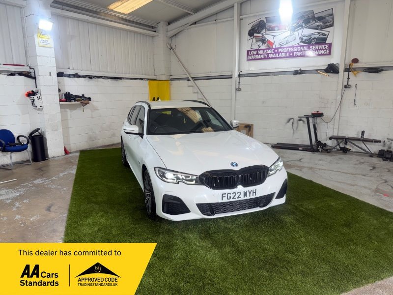 2022 BMW 3 Series Estate 2.0 330e 12kWh M Sport Touring 5dr Petrol Plug-in Hybrid Auto Euro 6 s/s 292 ps